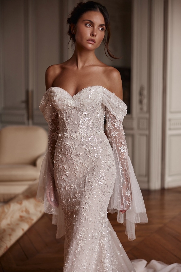 Yedyna Electra close 2.jpg